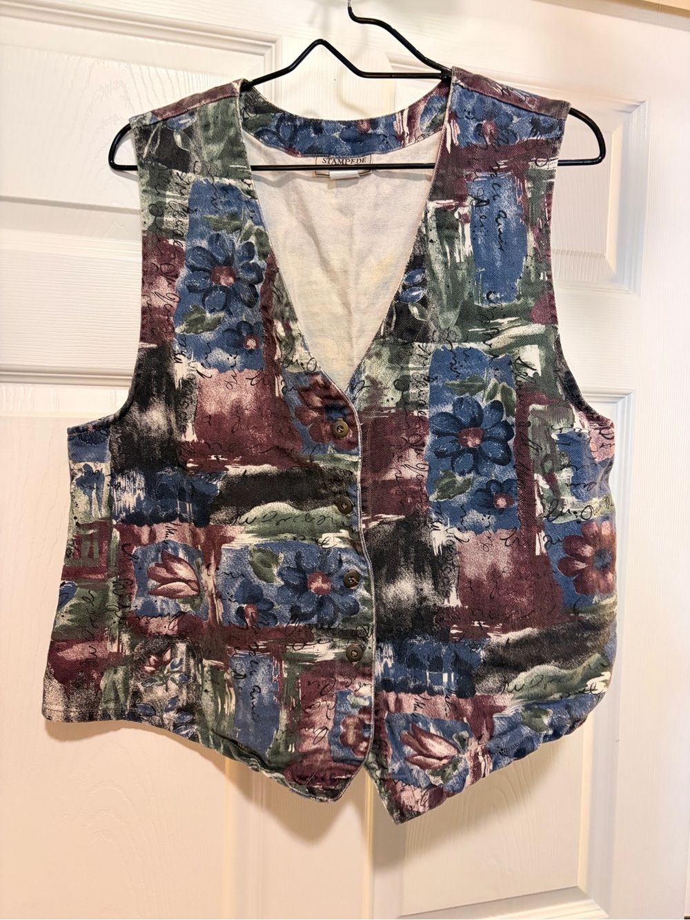 VINTAGE Patchwork Floral Button-Front Vest - Multicolor